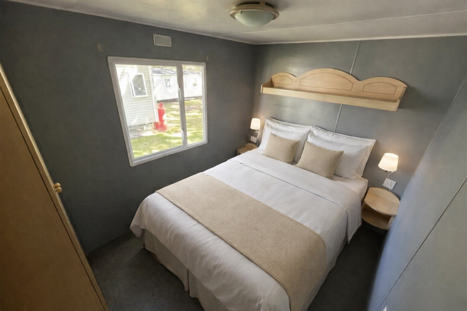 2003 Atlas Moonstone Double Bed