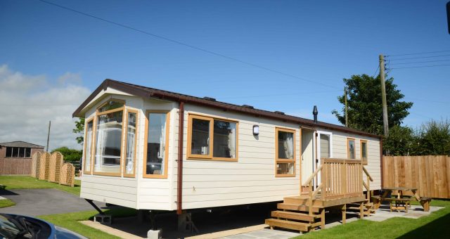 Static caravan with steps