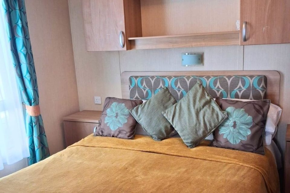 2013 Swift Bordeaux Main Bedroom