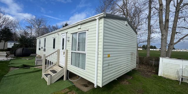 2011 Carnaby Rosedale Outside Side view