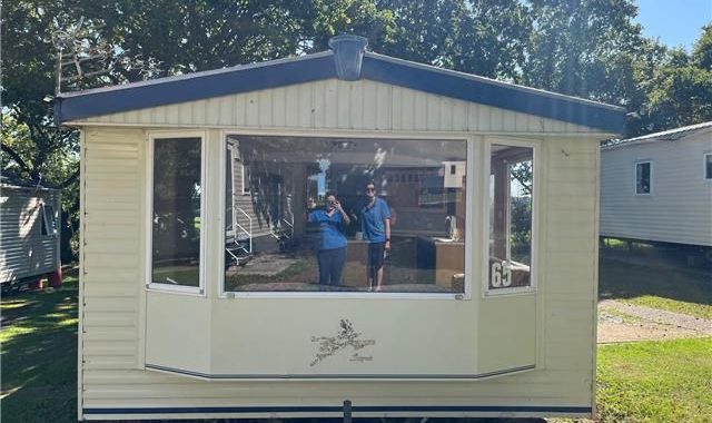 2003 Atlas Moonstone Front