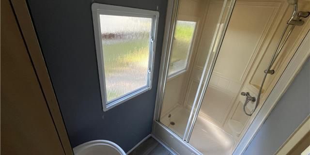 2003 Atlas Moonstone Bathroom