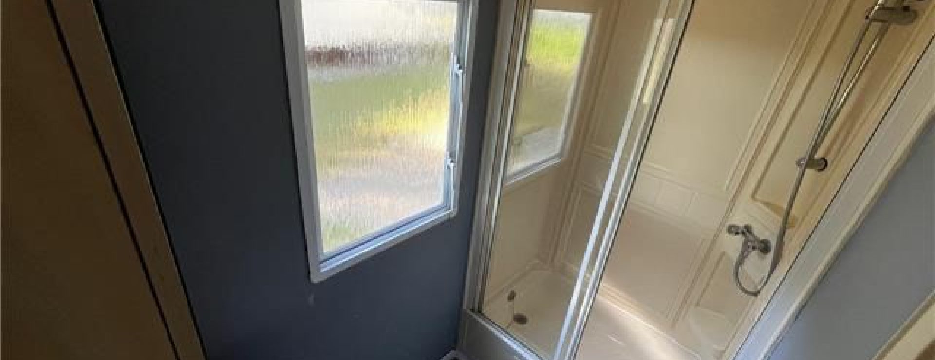 2003 Atlas Moonstone Bathroom