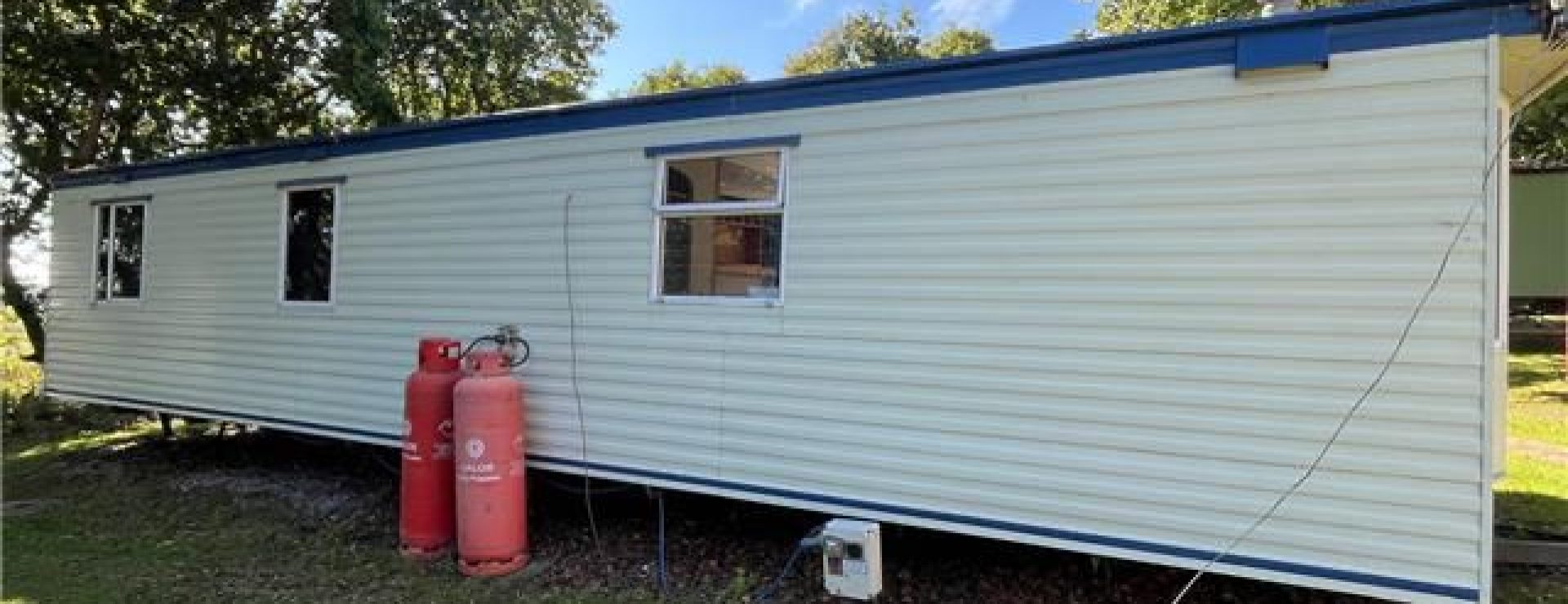 2003 Atlas Moonstone Side View