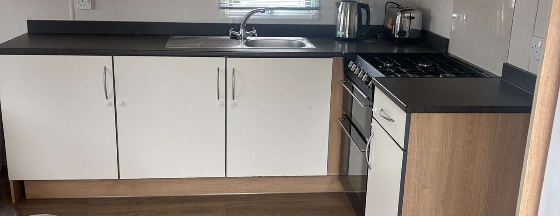 2017 Willerby Seasons Storage Kitchen
