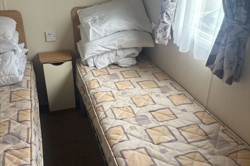 2017 Willerby Seaons Storage Twin Bedroom
